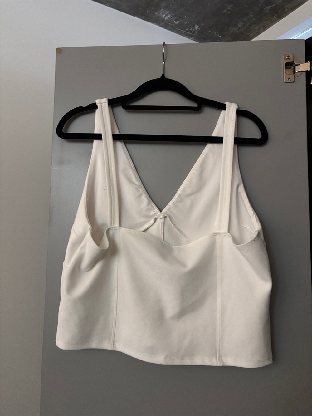 Dynamite White Sleeveless V-Neck Top - Picture 5 of 5